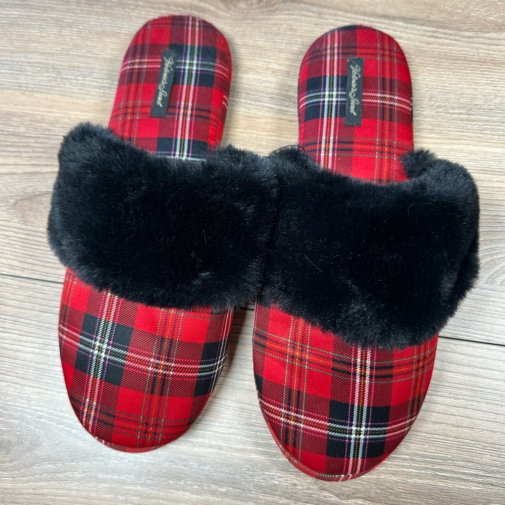 Victoria’s Secret Signature Red Plaid Satin Slippers Size Large